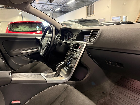 Volvo V60 14 of 20