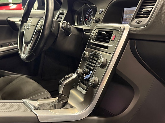 Volvo V60 15 of 20