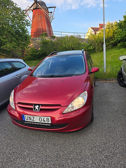 Peugeot 307 SW 6 of 7