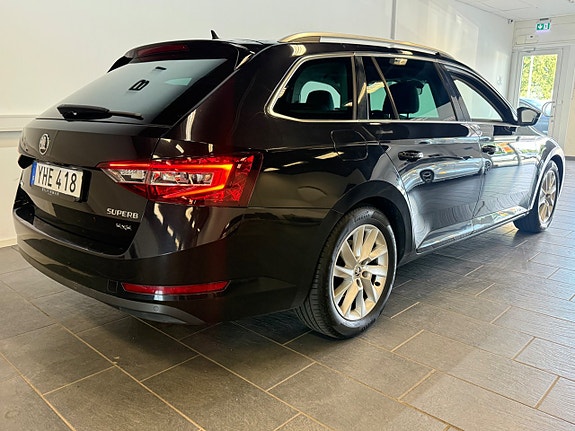 Skoda Superb 18 of 18