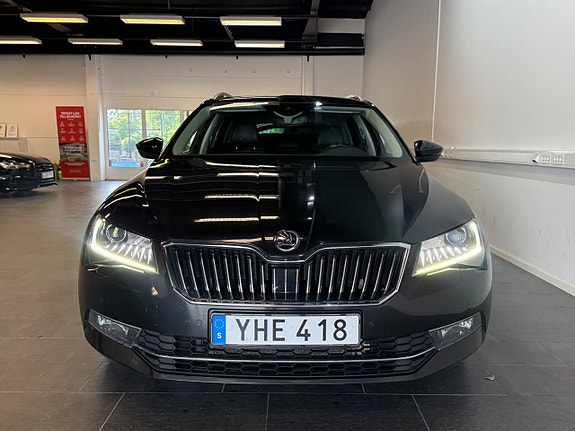 Skoda Superb 3 of 18