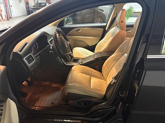 Volvo V70 6 of 18