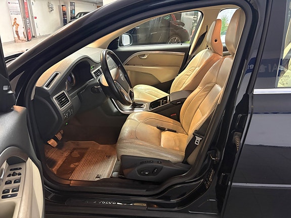 Volvo V70 16 of 18