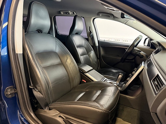 Volvo V70 4 of 11