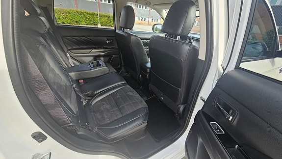 Mitsubishi Outlander 14 of 17