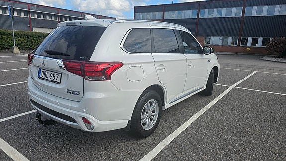 Mitsubishi Outlander 6 of 17