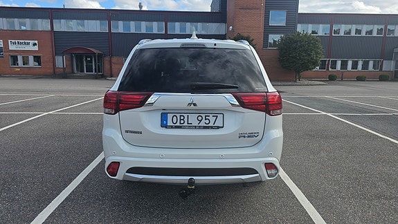 Mitsubishi Outlander 4 of 17