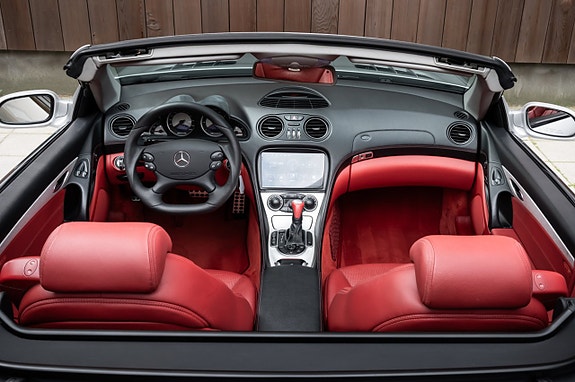 Mercedes-Benz SL55 26 of 30