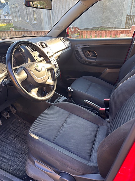 Skoda Fabia 4 of 6