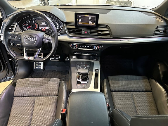 Audi Q5 12 of 23