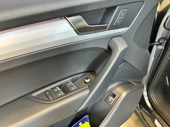 Audi Q5 9 of 23