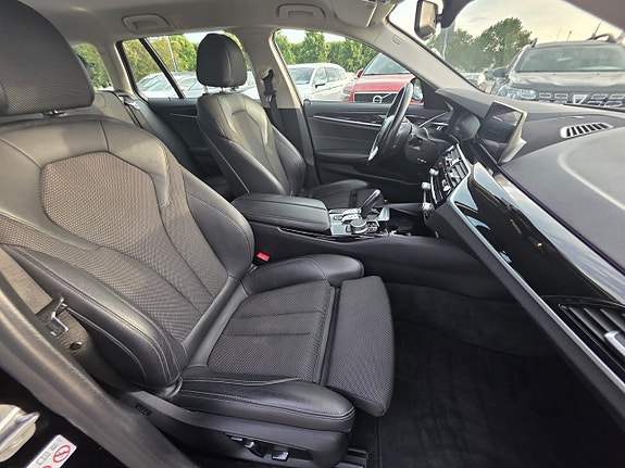 BMW 520d 11 of 16
