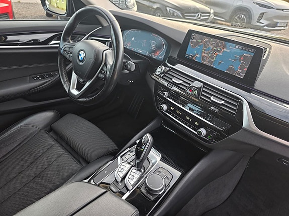 BMW 520d 9 of 16