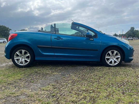 Peugeot 207 CC 6 of 7