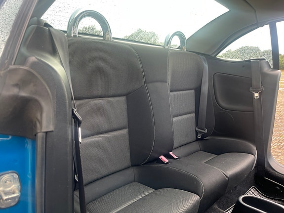 Peugeot 207 CC 4 of 7