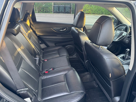 Nissan X-Trail 4 of 5