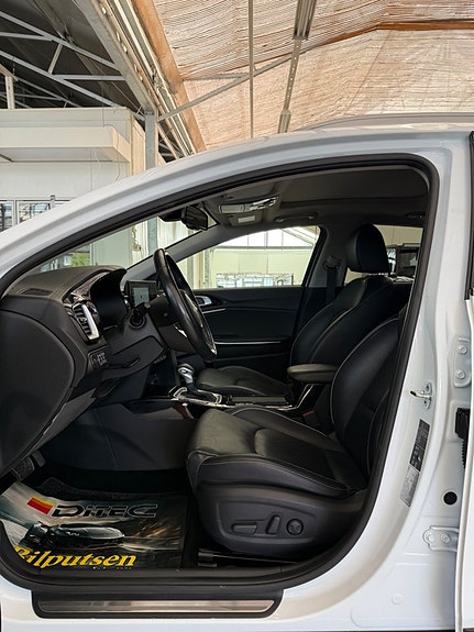 Kia XCeed 6 of 15