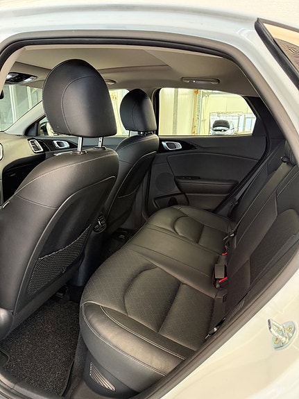 Kia XCeed 7 of 15