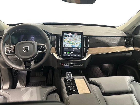 Volvo XC90 5 of 14