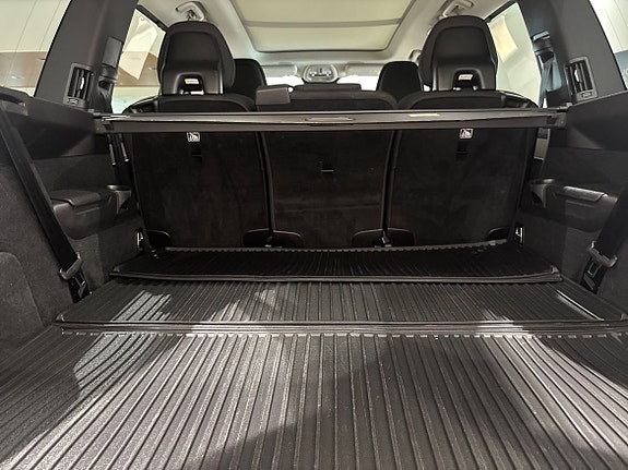 Volvo XC90 13 of 14