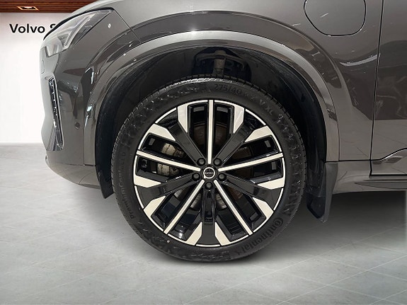 Volvo XC90 9 of 14