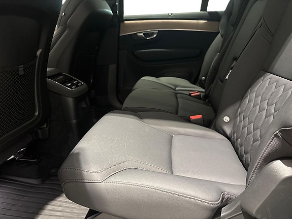 Volvo XC90 6 of 14