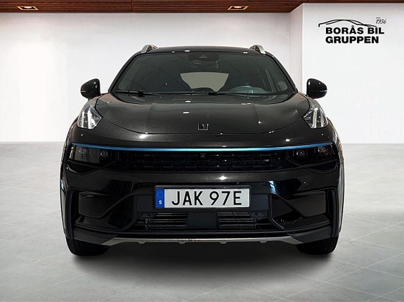 Lynk & Co 01 8 of 19