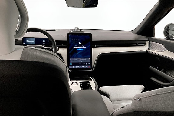 Volvo EX90 4 of 9
