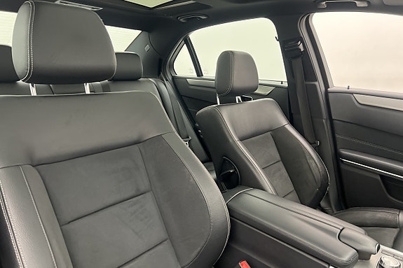 Mercedes-Benz E250 13 of 30