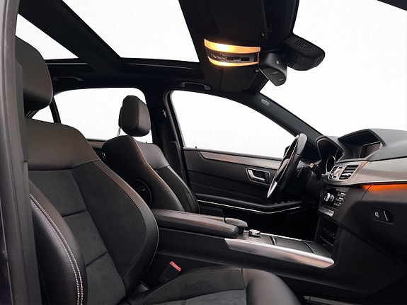 Mercedes-Benz E250 12 of 30