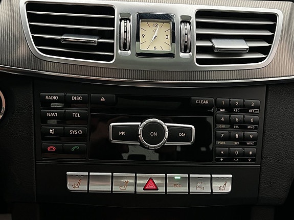 Mercedes-Benz E250 28 of 30