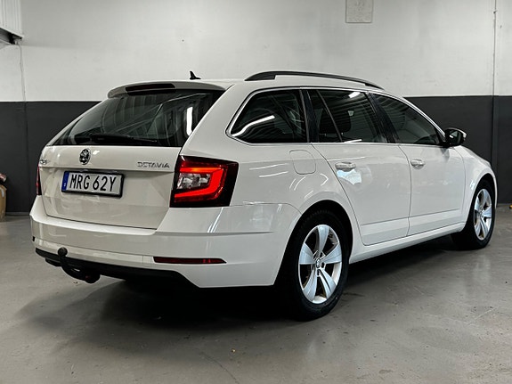 Skoda Octavia 10 of 30