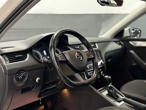 Skoda Octavia 17 of 30