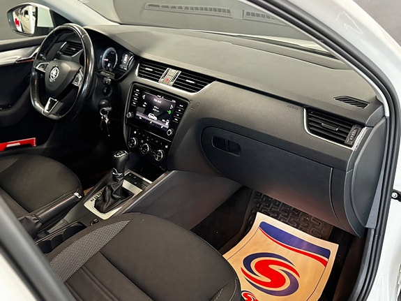 Skoda Octavia 26 of 30