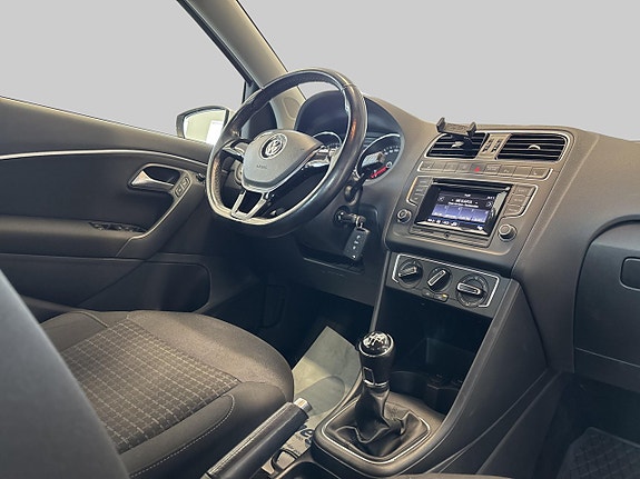 Volkswagen Polo 17 of 19