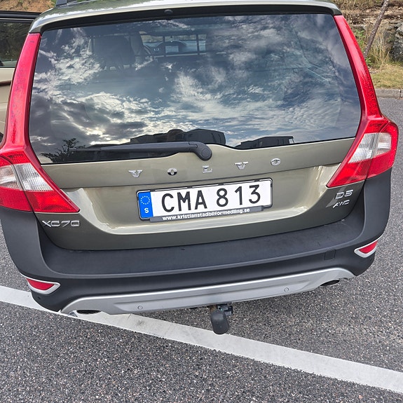 Volvo XC70 3 of 8