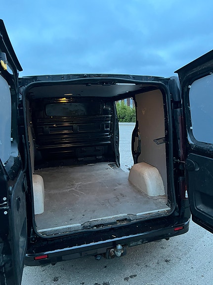 Opel Vivaro 17 of 30