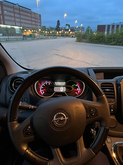 Opel Vivaro 22 of 30