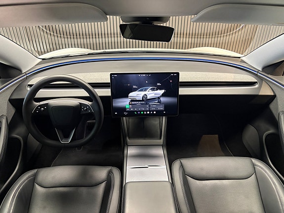Tesla Model 3 10 of 20