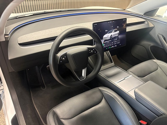 Tesla Model 3 8 of 20