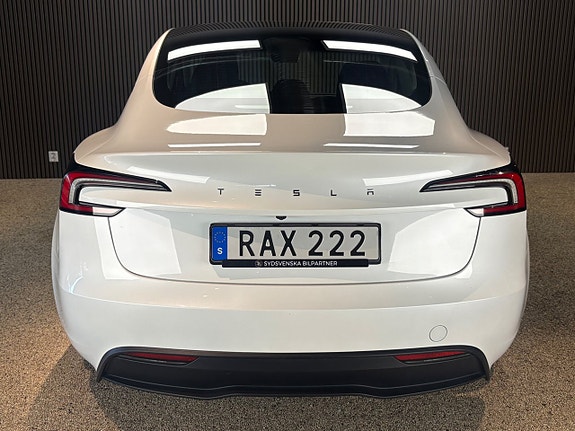 Tesla Model 3 5 of 20