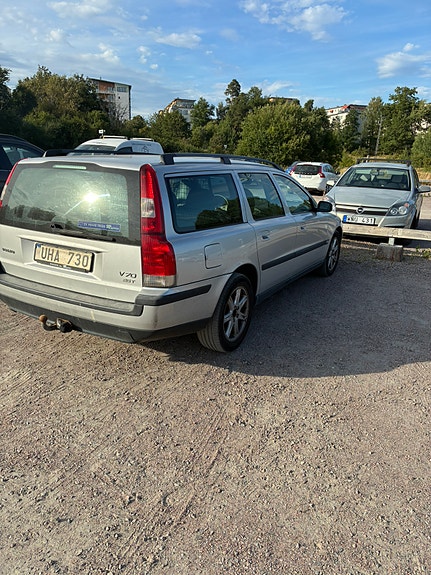 Volvo V70 4 of 4
