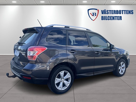 Subaru Forester 3 of 10