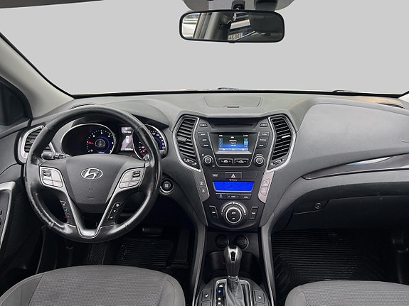 Hyundai Santa Fe 7 of 10