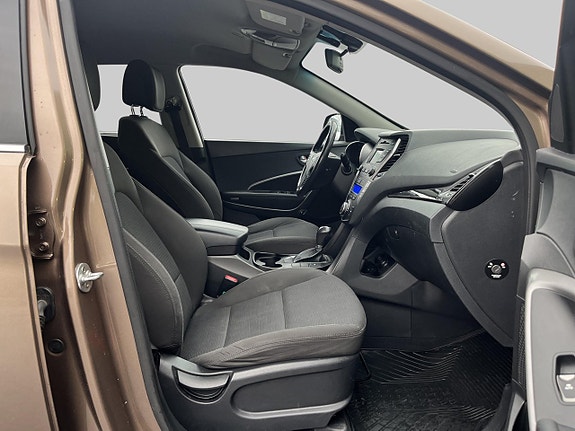 Hyundai Santa Fe 5 of 10