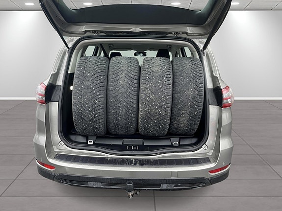 Ford S-MAX 9 of 9