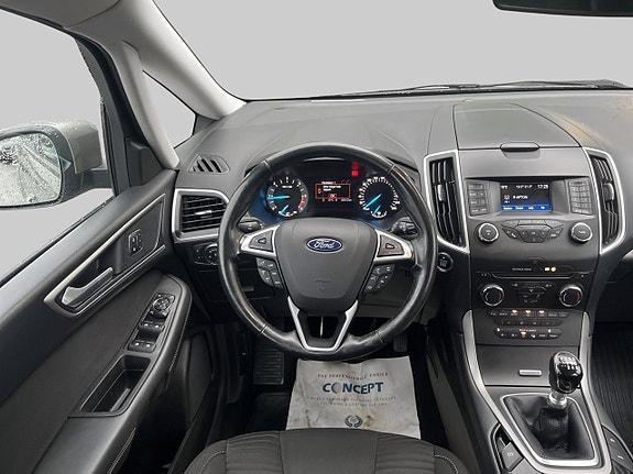 Ford S-MAX 7 of 9