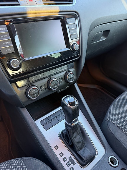 Skoda Octavia 5 of 9