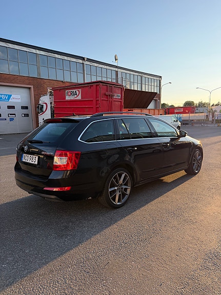 Skoda Octavia 4 of 9