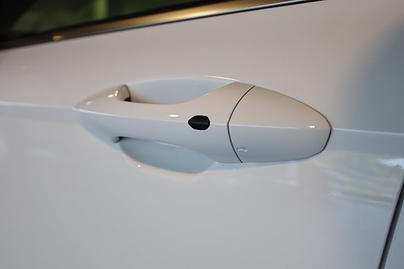 Hyundai Kona 11 of 30
